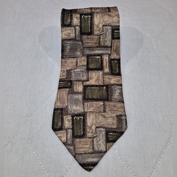 Austin Grey 💯 Italian Silk Designer Tie 57"x3.75" Tan/Green/Gray Woven Squares - Picture 3 of 9